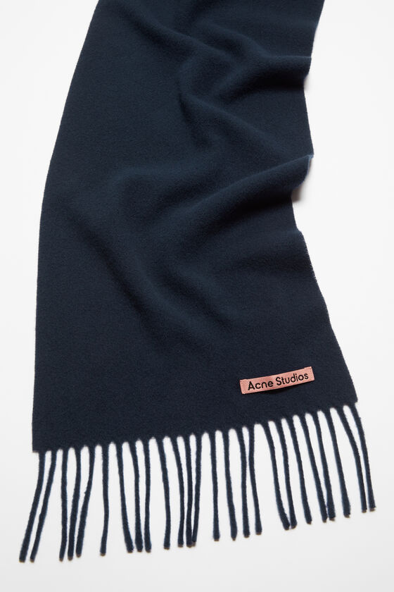 (image for) High-Performance Fringe wool scarf - skinny